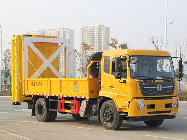 CLW5100TFZD6防撞緩沖車(chē)