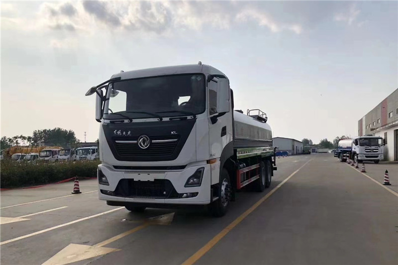 東風(fēng)天龍后八輪20噸噴霧車，國六綠化噴灑車
